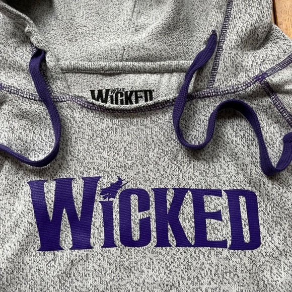 Wicked Sz M Authentic Pullover Hooded Sweatshirt Gray Purple Kangaroo Pocket - Picture 8 of 11